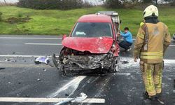 TEM Kumburgaz'da trafiği kilitleyen kaza