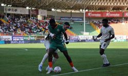 Trendyol Süper Lig: Corendon Alanyaspor: 0 - Erzurumspor FK: 0 (İlk yarı)