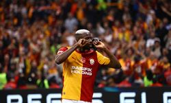 Victor Osimhen, Fenerbahçe'ye karşı gol sayısını 5 yaptı