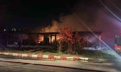 Yalova'da mobilya imalathanesinde yangın