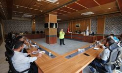 Yunusemre'de temizlik ekiplerine çevre bilinci eğitimi