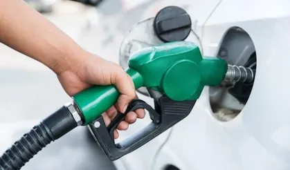 Zam tabelaya yansıdı: Motorin 100 lirayı aştı!