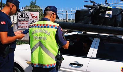 Jandarma yol kontrollerinde 468 kişiyi yakaladı