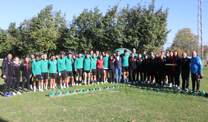 Mesut Bakkal: "Derbiye yakışır bir oyun oynamak istiyoruz"