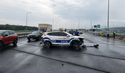 Polis ekipleri kaza yaptı! 4 yaralı