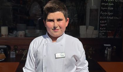Yaz tatilinde evde oturmak yerine mutfağa girdi, 14 yaşında şef oldu
