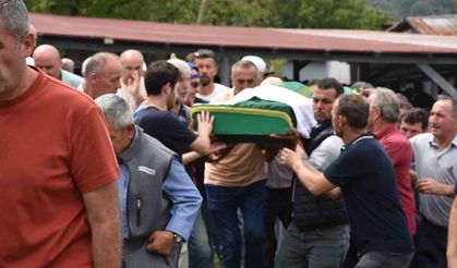 Fındık bahçesinde fenalaşan baba toprağa verildi
