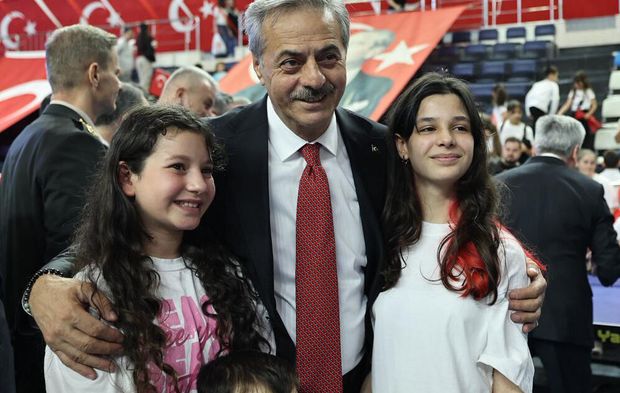 Başkan Alemdar: “Gençlerimizin Sporla, Sanatla ve Eğitimle İç İçe Büyümesi İçin Çalışıyoruz”