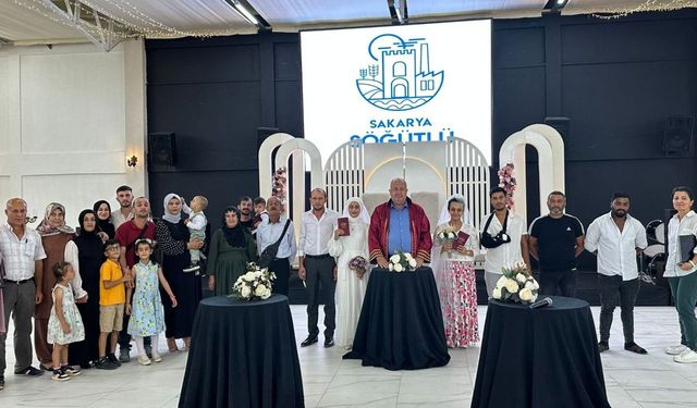 Söğütlü'de toplu nikah töreni