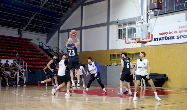 Büyükşehir Basket hazırlık maçında fark attı: 93-65