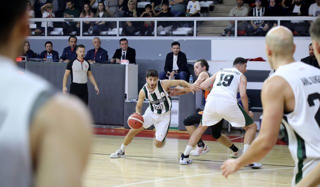 Büyükşehir basketbol evinde galibiyet için parkeye çıkıyor