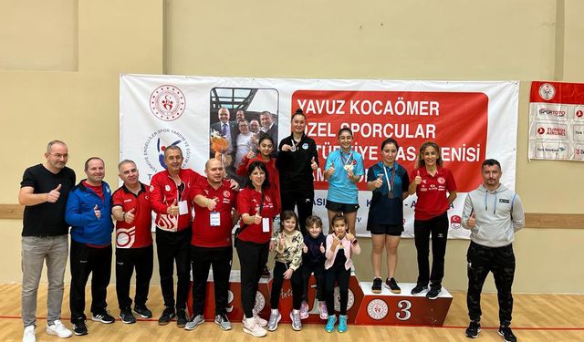 Büyükşehir sporcularından özel derece