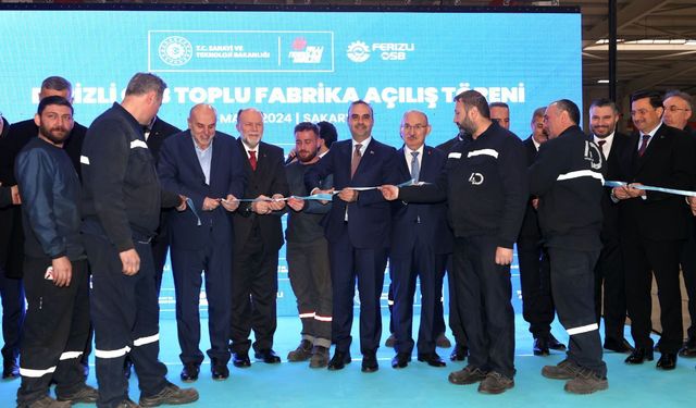 Bakan Kacır, Sakarya'da OSB toplu fabrika açılışında konuştu: