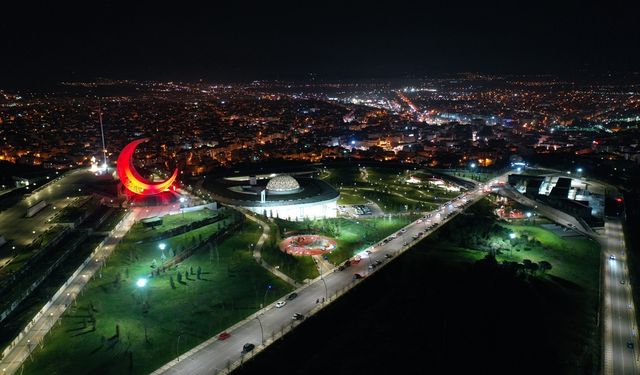 Bursa, Eskişehir, Balıkesir ve Bilecik'te ilk teravih namazı kılındı