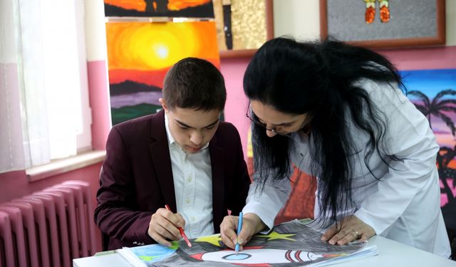 Edirne'de lösemiyi iki kez yenen down sendromlu, yaşama azmiyle ilham oluyor