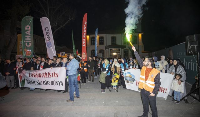 İsrail'in Gazze'de hastanelere yönelik saldırıları Sakarya'da protesto edildi