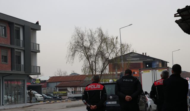 Sakarya'da tabancayla etrafa ateş açan şüpheli polis ekiplerince yakalandı