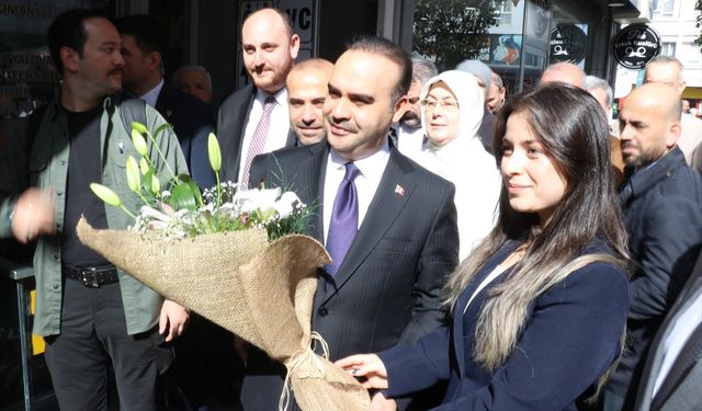 Sanayi ve Teknoloji Bakanı Kacır, Yalova'da gazetecilere açıklamalarda bulundu: