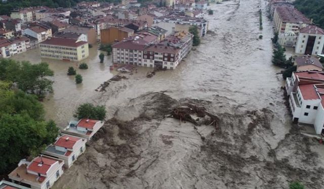 Akdeniz'e kuvvetli yağış ve sel uyarısı