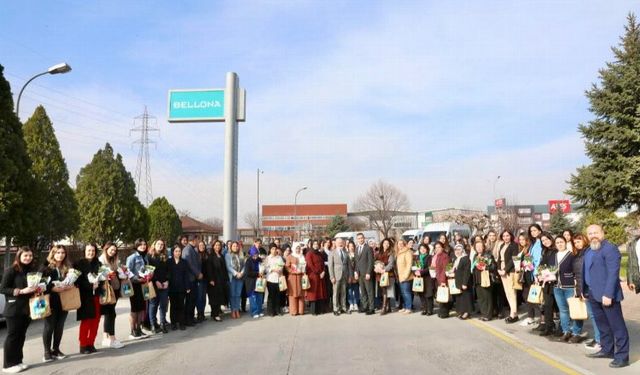 Başkan Çolakbayrakdar, “Kadınlar her gün kıymetlidir”