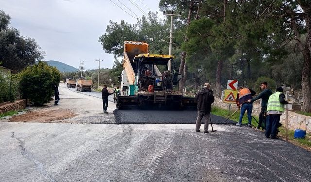 Bodrum Çiftlik Mahallesinde sıcak asfalt çalışması