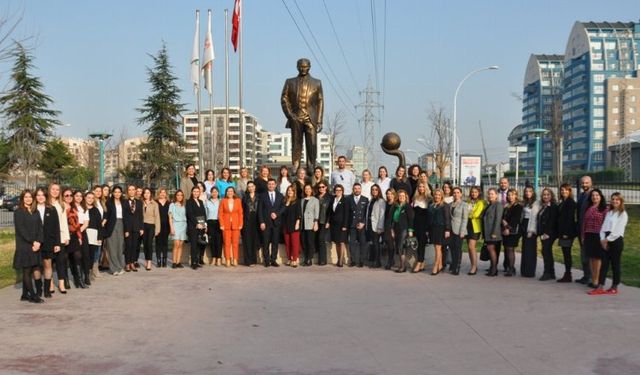 Bursa'da kadınlardan KalDer'e ziyaret