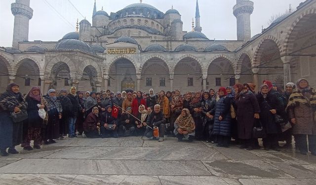 Pazaryeri kadınları İstanbul’daki camileri gezdi