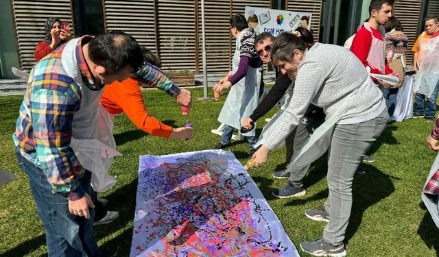 Sakarya'nın özel çocuklarından rengarenk eser