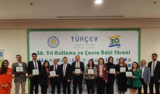 Alanya Belediyesi’ne ‘En İyi Çevre Eğitim Ve Bilinçlendirme Etkinlikleri Ödülü’