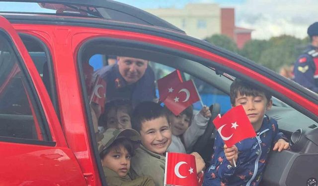 Anaokul öğrencilerine ’Vatan Sevgisi’ni anlattılar