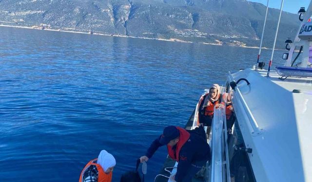 Antalya’da 13 düzensiz göçmen yakalandı