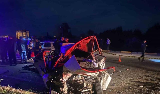 Antalya’da 3 aracın karıştığı feci kaza: 3 ölü