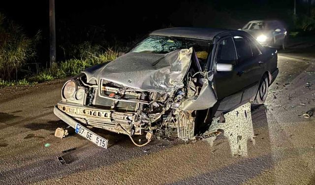 Antalya’da otomobil ile çarpışan motosikletin sürücüsü hayatını kaybetti