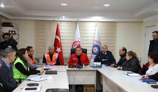 Antalya’da sel mağduru 574 vatandaşın hesabına nakit yardımları yattı