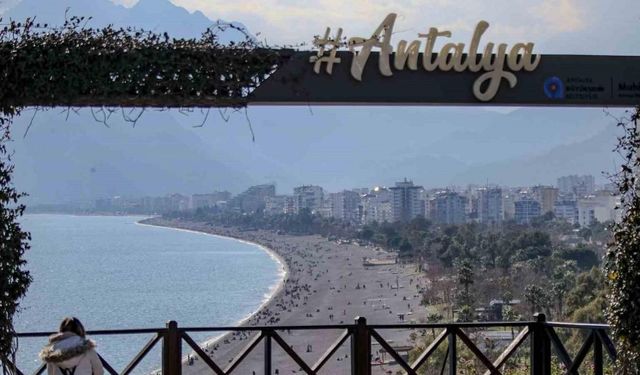 Antalya’da turizmde yeni rekor