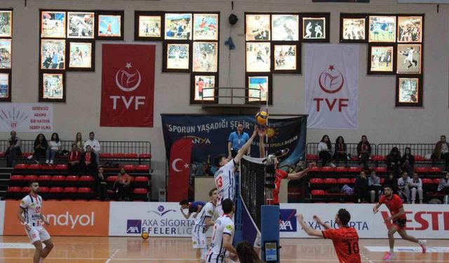 AXA Sigorta Efeler Ligi: Alanya Belediyespor: 3 - Bigadiç Belediyespor: 0