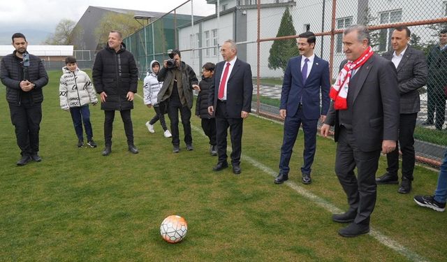 Bakan Bak’tan Bolu’ya yeni stat müjdesi