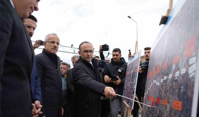 Bakan Uraloğlu’ndan Bolu’ya 4 köprülü kavşak müjdesi