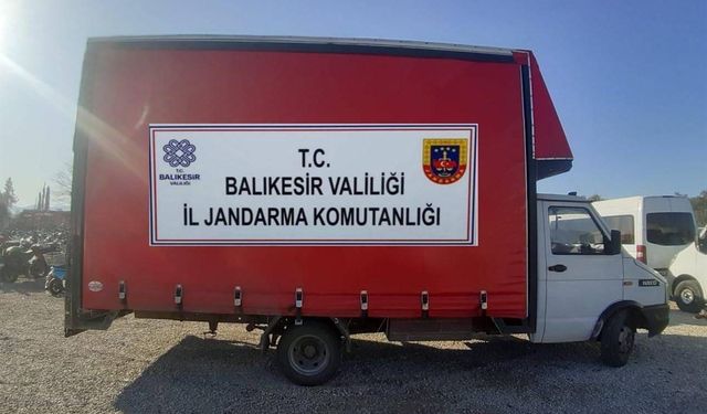 Balıkesir’de 38 düzensiz göçmen ve 1 organizatör yakalandı