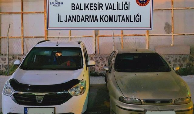 Balıkesir’de göçmen kaçakçısı 2 organizatör tutuklandı