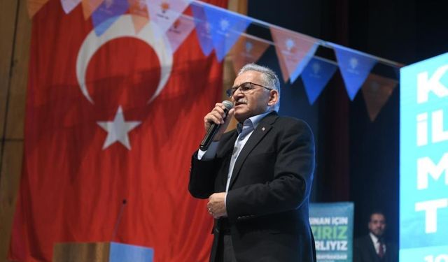 Başkan Büyükkılıç’tan Arıkan’a: "Mahmut’a bu tür yaklaşımlar yakışmıyor. Ben kimsenin afişini indirmedim"