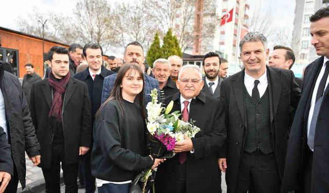 Başkan Büyükkılıç’tan spor şehrine yakışır Kayseri’de amatör spora bir destek daha