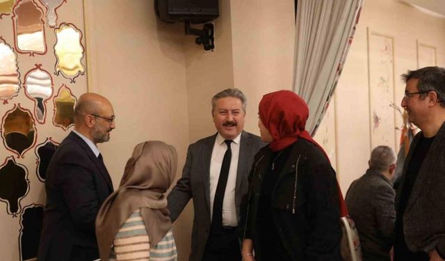 Başkan Palancıoğlu Ak Parti Melikgazi İlçe Teşkilatı ile iftarda bir araya geldi