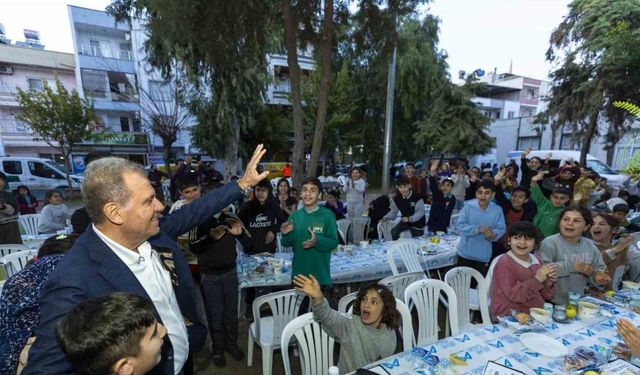 Başkan Seçer, iftar sofrasında vatandaşlarla bir araya geldi