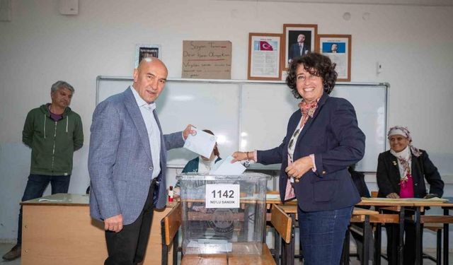 Başkan Soyer’den sandık mesajı: “Bugün demokrasi günü”