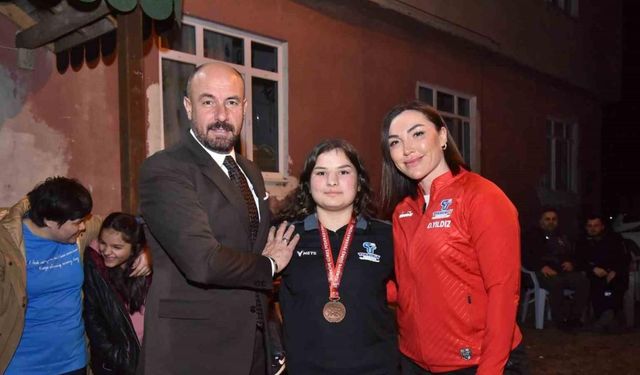 Başkan Togar’dan Türkiye üçüncüsü sporcuya tebrik