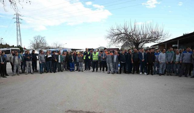 Başkan Topaloğlu’ndan personele alışveriş kartı