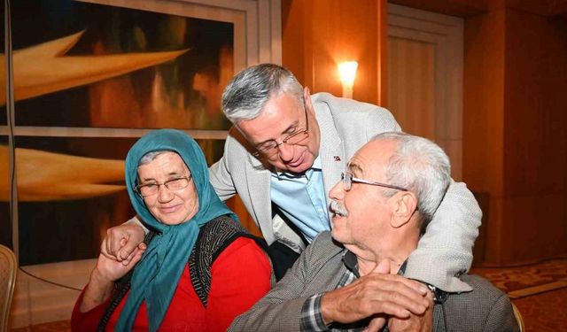 Başkan Topaloğlu’ndan yaşlılara iftar yemeği