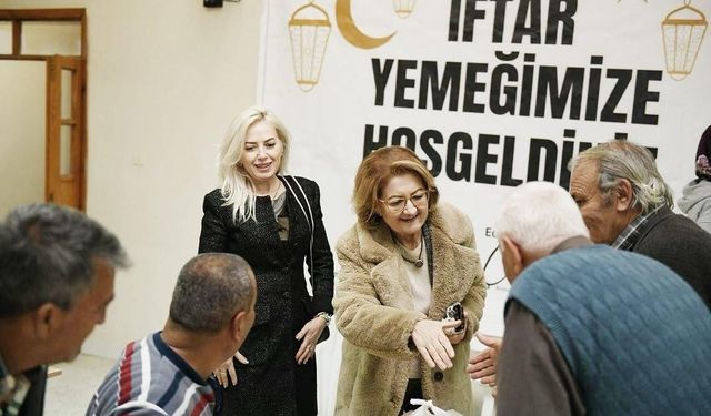 Bozkurt Belediyesinin iftar sofrasını Çambaşı Mahallesi’nde kurdu