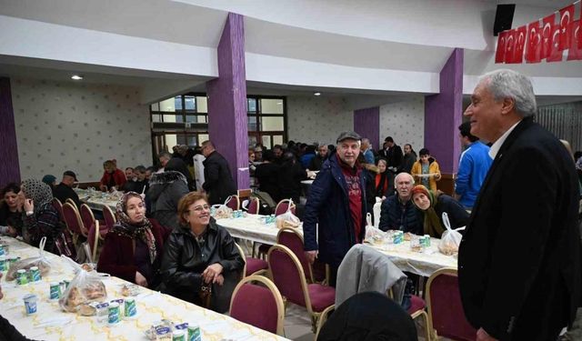 Bozüyük’te Şehit Aileleri ve Gaziler Dayanışma Derneği tarafından iftar programı düzenlendi